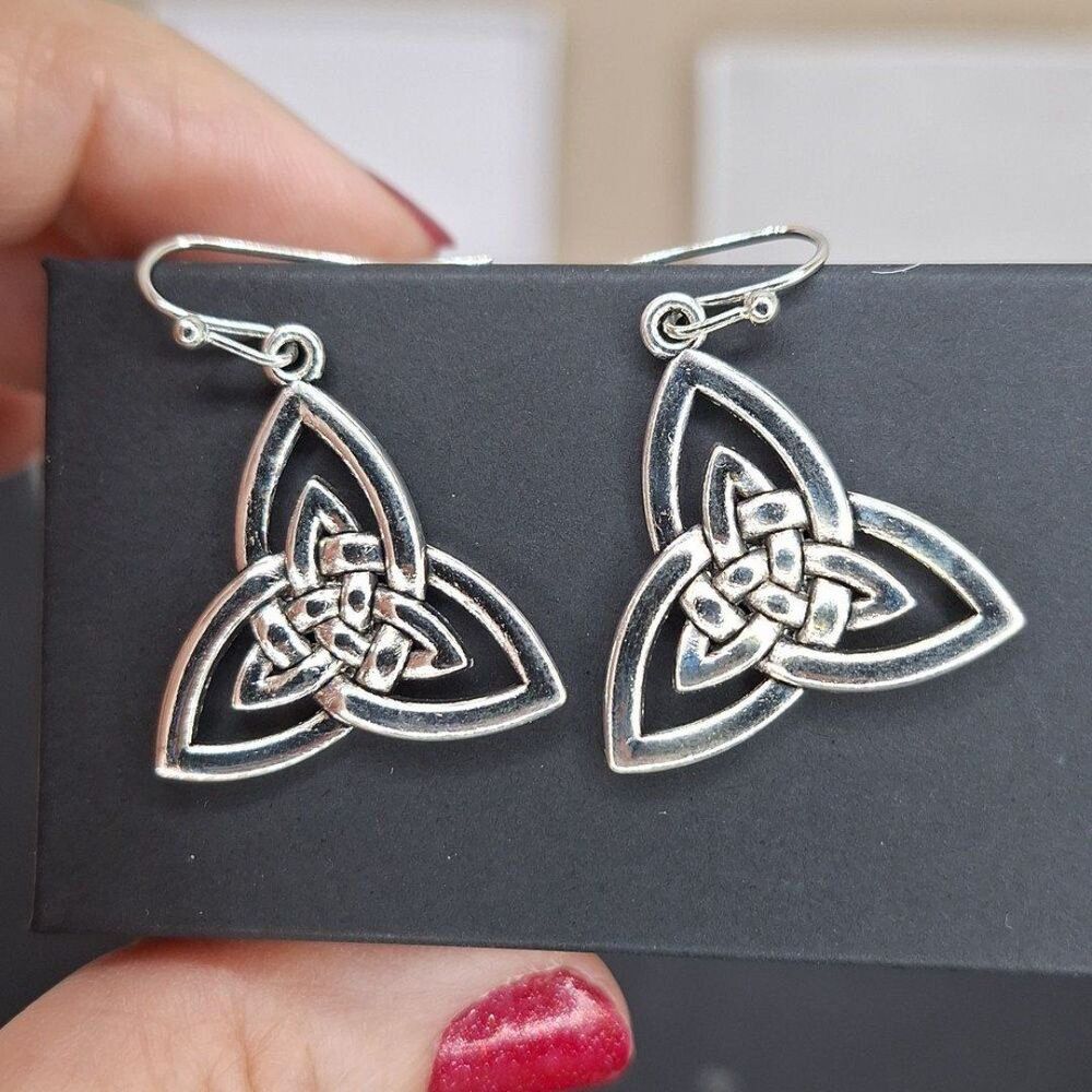 silver Celtic pattern earrings Minimalist jewelry